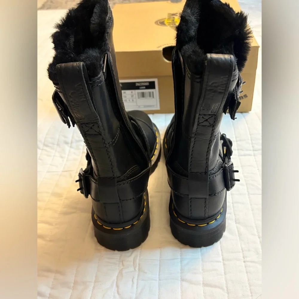 Dr. Martens classic docs